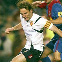 Габриэль Милито сменил "Сарагосу" на "Барселону" (©Getty Images)