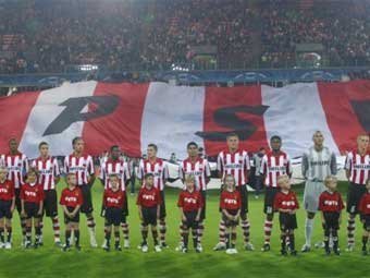 Футболисты ПСВ перед матчем с ЦСКА (19 сентября). Фото cska-football.ru Футболисты ПСВ перед матчем с ЦСКА (19 сентября). Фото cska-football.ru